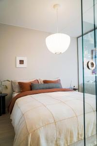 Thoughtfully Fine Designed 1BR in Prime Location