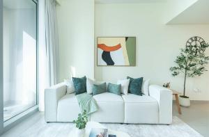 PVH - Contemporary 1BR Near Burj Khalifa - Forte Tower 2