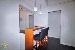 Moderno 2 quartos p 6 pessoas a 50m da praia