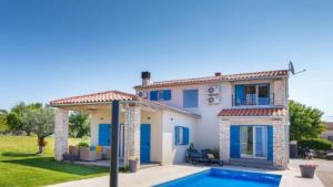 Villa Gajana 2 by Villas Guide