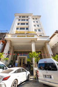 Aaron Riverview Hotel