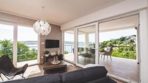 Luxury Villa Mihaela beachfront by Villas Guide