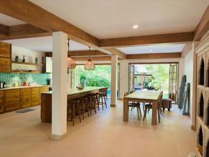 Santi Villa Wat Seree