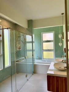 Santi Villa Wat Seree