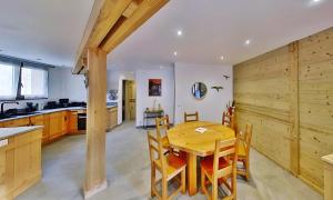 Casa-Petit Laus Brand New Duplex in Queyras for 6p