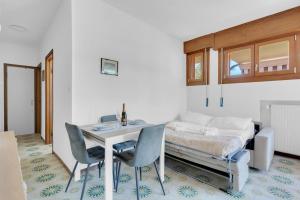 200mt Lake - Flower Home with Pool & Tennis