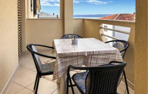 Nice Apartment In Novi Vinodolski With House Sea View