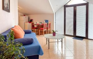 Nice Apartment In Novi Vinodolski With House Sea View