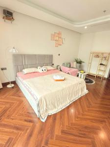 Sweet Homestay - Căn hộ tông hồng ngọt ngào
