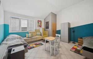 Pet Friendly Home In Steinebach With Wifi