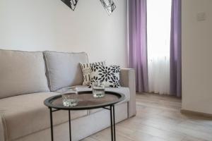 Apartment By The River 5