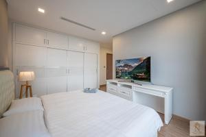 The Regal Suites In Landmark Saigon