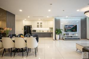 The Regal Suites In Landmark Saigon