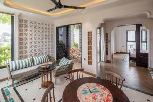 Seahorse Tropical Natalie Da Nang Hotel by Haviland