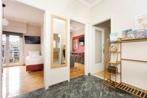 Diakou 38 Sunny cozy 3bd apt just a min away to Acropolis