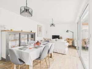 Confort pour 6 à 800 m de la plage