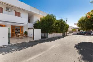 Villino Pascoli by BarbarHouse