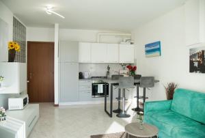 The terrace on Como Lake - Varenna Pino