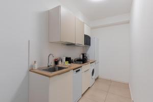 Central Delux Akácfa Apartment with 3 Bedroom