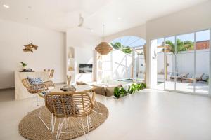 EnyaVillas 5 Brand New - Boutique Mediterranean