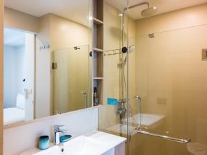 Двухкомнатные апартаменты Laguna Skypark