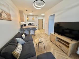 Jarzebinowa Loft III by JumpInHere