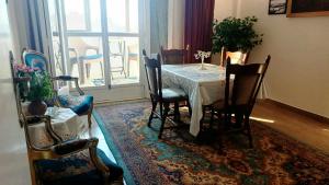 Stylish 2 Bedroom Apartment with city view in Agouza