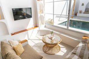 EnyaVillas 6 Brand New - Boutique Mediterranean