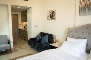 Burj Khalifa View Studio 10 mins away Dubai Mall