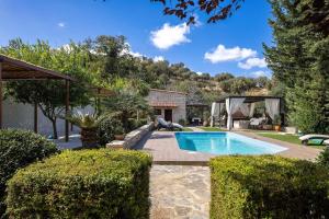 Maratho Villa - with Private Pool