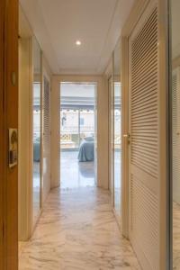 ROYAL PROMENADE Pool Terrace Sea View Air Conditioning