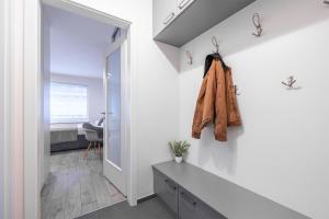 Bright & Stylish Studio Near City Center