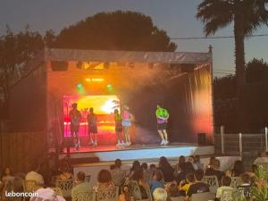 Mobil-Home 4 personnes camping 4 étoiles piscine mer