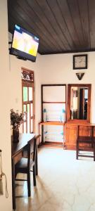 Bee Line Cinnamon Estate Villa