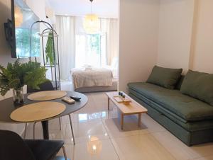 Downtown Pulse Thessaloniki - Εxpore the Center on foot- 50m from Helexpo