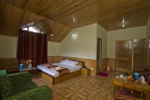 Marina Group of Hotels Arjun kuttir cottage #Best hotel in manali #Five-star feeling# Mall Road 3 km # Hotels Best Prices Guaranteed with Deals#Free Parking
