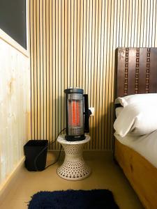 PS4 Pro ,1BHK , 2 King Beds , Kitchen Bathroom