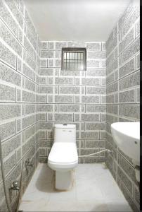 Hotel Shree Rameshwaram Guest House Near byTemple