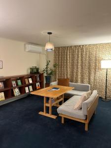 The space of artists living in Seoul ㅇ SeogyoDouner