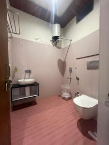 Hotel R-A-M-A-N-S-H GRAND INN - Beside Ram Mandir Ayodhya 96,7000,2101