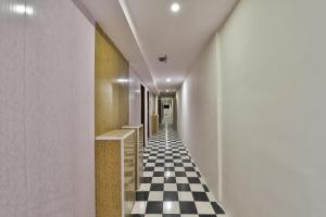 OYO 29275 Hotel Mayura