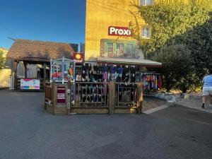 Mobil-Home 4 personnes camping 4 étoiles piscine mer