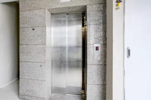 Collection O Adajan Formerly Hotel Sky Palace