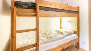 Fermes de Saint Sorlin Jonquilles N303