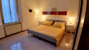 Quiet two room apartment, center and fair within walking distance