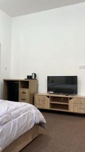 Khalifa A Home Stay NR