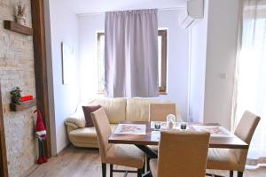 Comfortable 2-Bedroom Apartment Near the Ski Lift by Flat Mаnаger