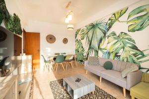 Cozy Apartment in central Almada w Swing Chairs