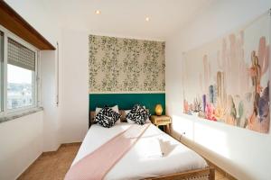 Cozy Apartment in central Almada w Swing Chairs