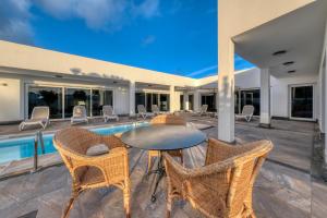 Casa Eden- Villa de Lujo en un entorno naturista